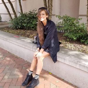 Meet your Posher, Teresa